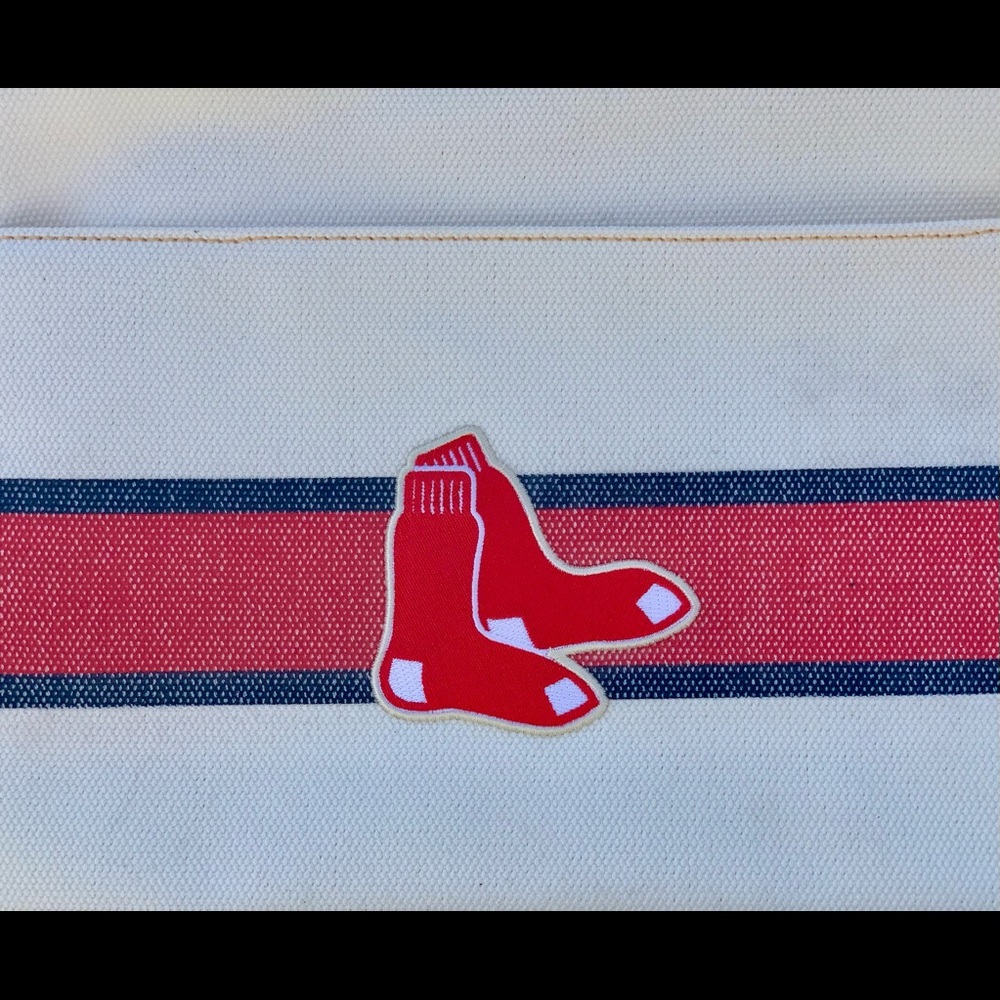 🚨SOLD🚨MLB WHITE DOONEY & BOURKE RED SOX TOTE - Picture 5 of 14